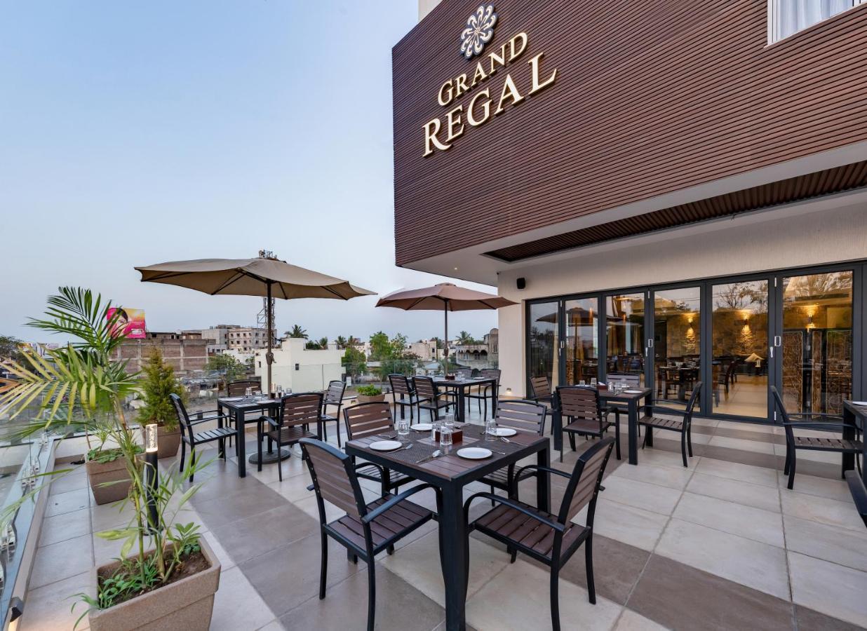 Hotel Grand Regal à Chandoli Extérieur photo