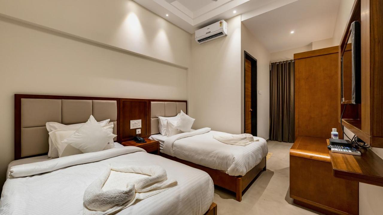 Hotel Grand Regal à Chandoli Extérieur photo